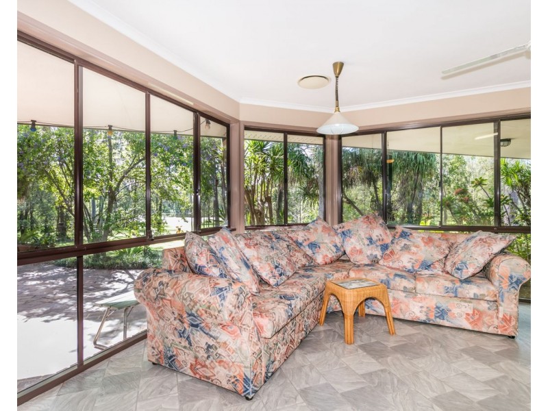 6 McPherson Road, Chambers Flat QLD 4133