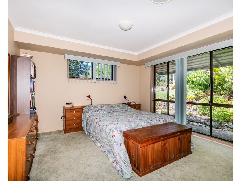 6 McPherson Road, Chambers Flat QLD 4133