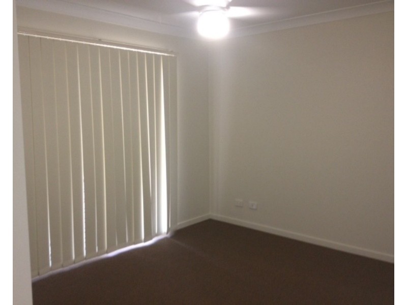 27 Sunstone Court, Logan Reserve QLD 4133