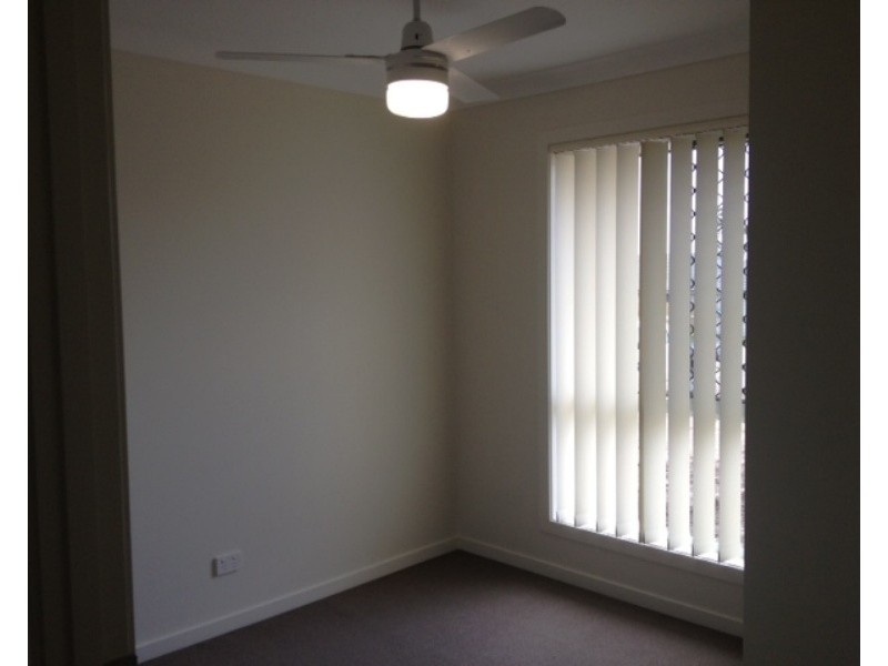 27 Sunstone Court, Logan Reserve QLD 4133