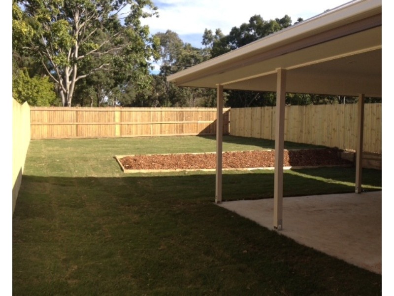 27 Sunstone Court, Logan Reserve QLD 4133