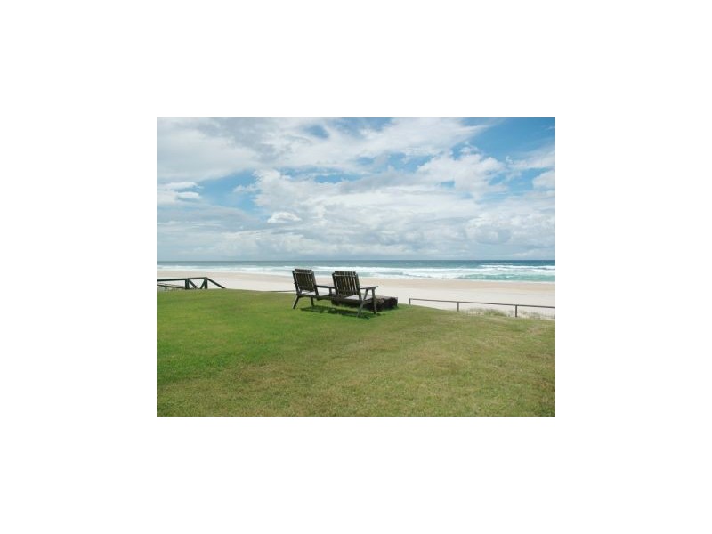 Palm Beach QLD 4221