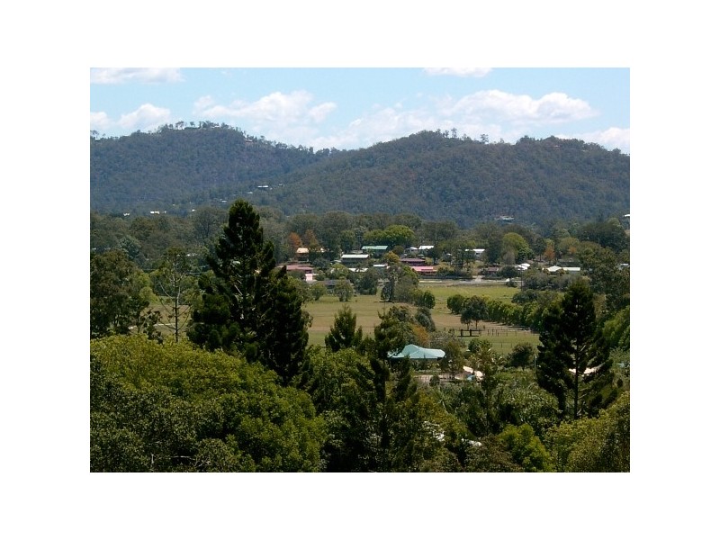 132 Valley Dr, Tallebudgera QLD 4228