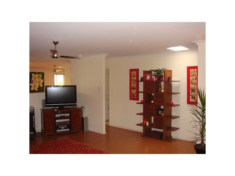 41 Ottelia Drive, Elanora QLD 4221