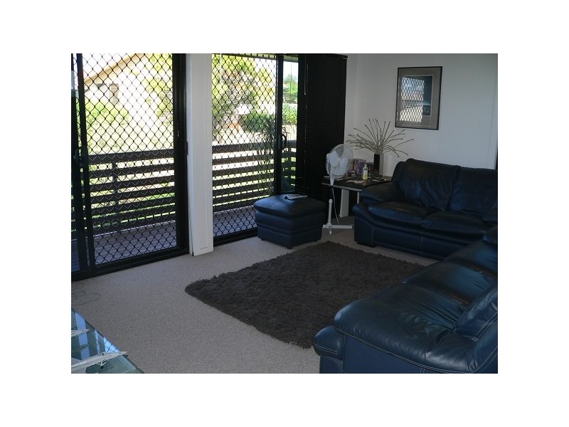 8 Bob Barnard Drive, Tugun QLD 4224