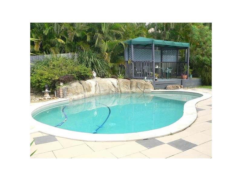 9 Capano Court, Elanora QLD 4221