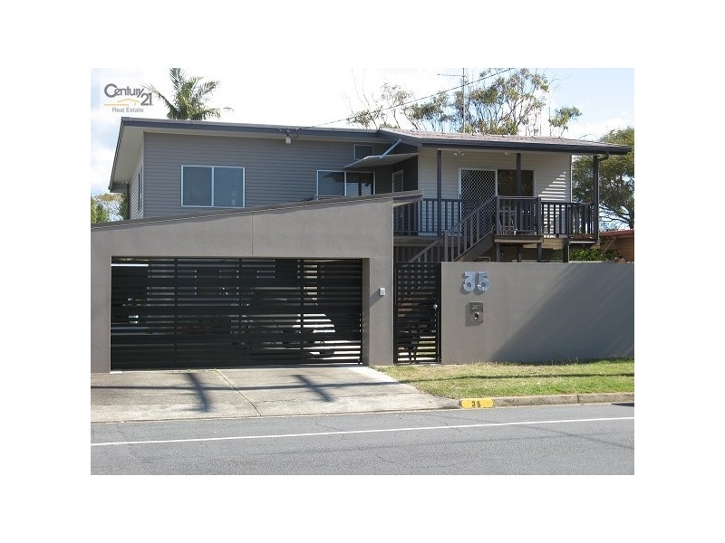 35 Mallawa Drive, Palm Beach QLD 4221