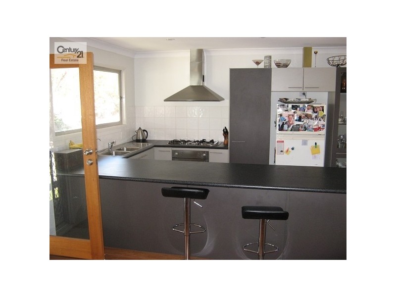 35 Mallawa Drive, Palm Beach QLD 4221