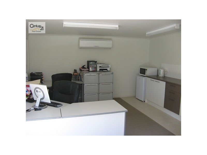 35 Mallawa Drive, Palm Beach QLD 4221