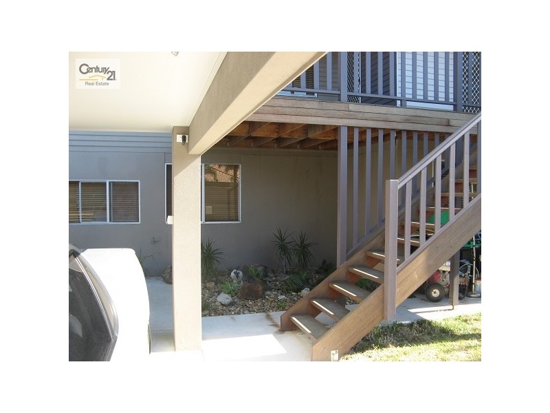 35 Mallawa Drive, Palm Beach QLD 4221