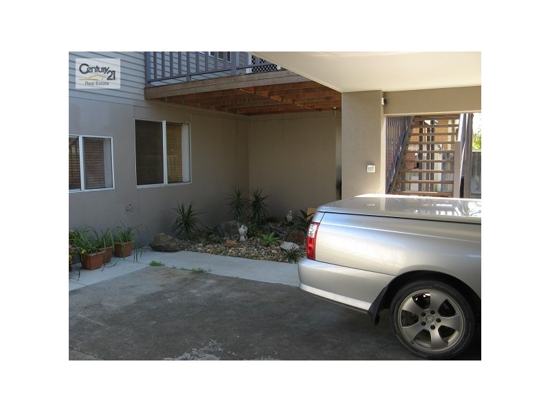 35 Mallawa Drive, Palm Beach QLD 4221