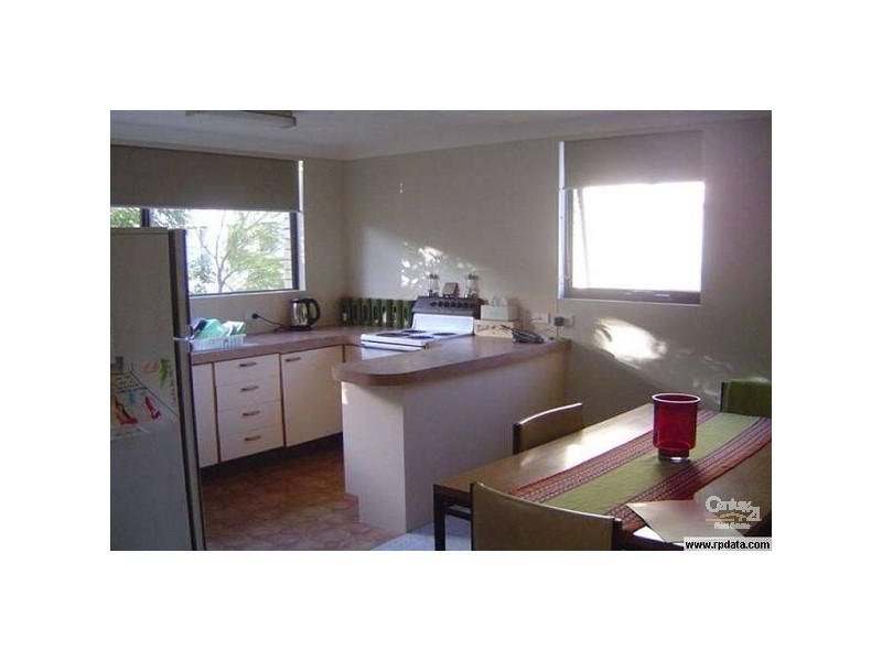 6 Brooke Avenue, Palm Beach QLD 4221