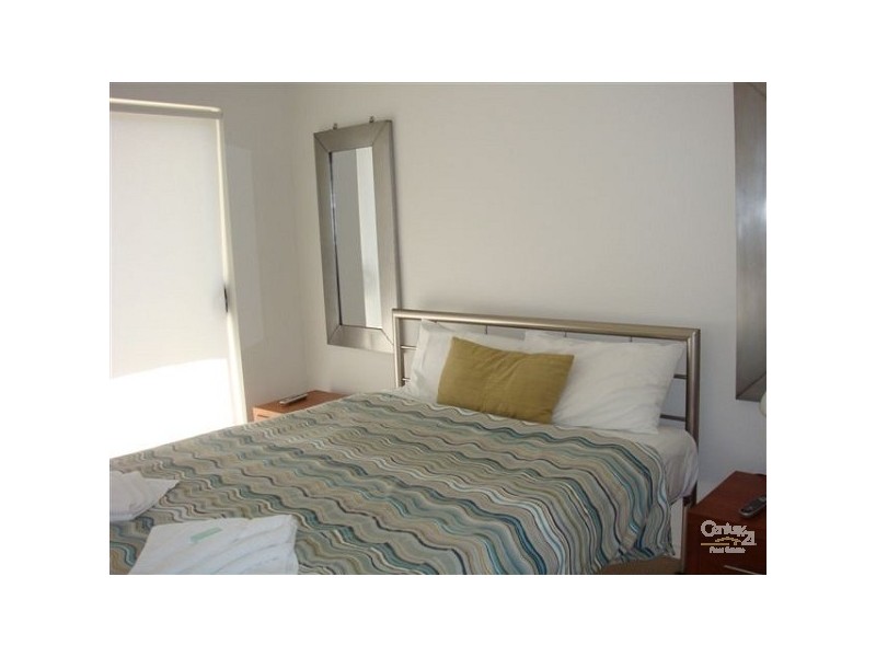 10/479 Golden Four Drive, Tugun QLD 4224