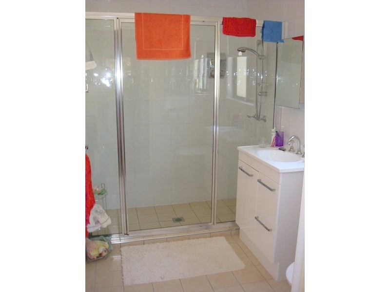 2/10 Daisy Street, Elanora QLD 4221