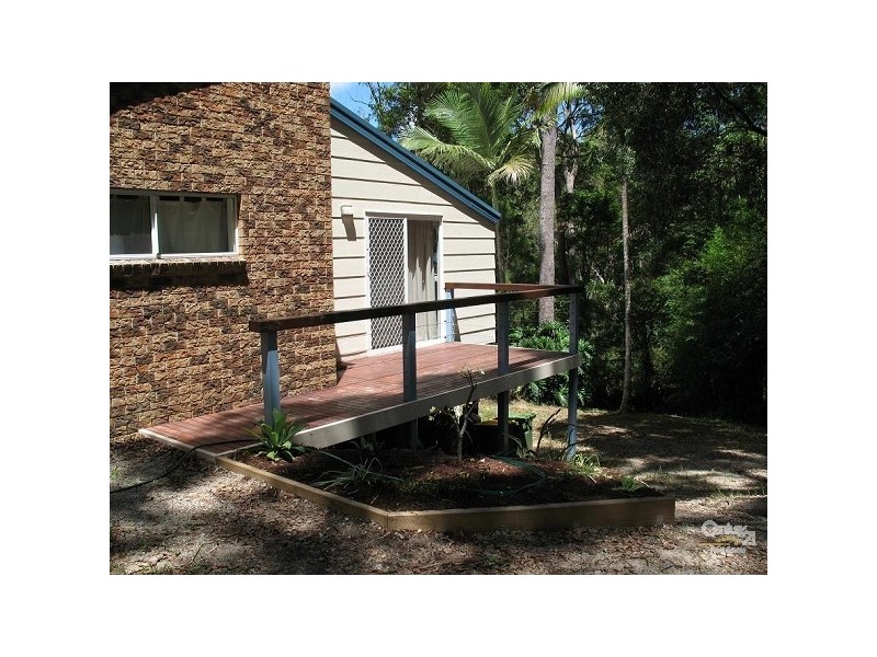 6 Dorsett Place, Elanora QLD 4221