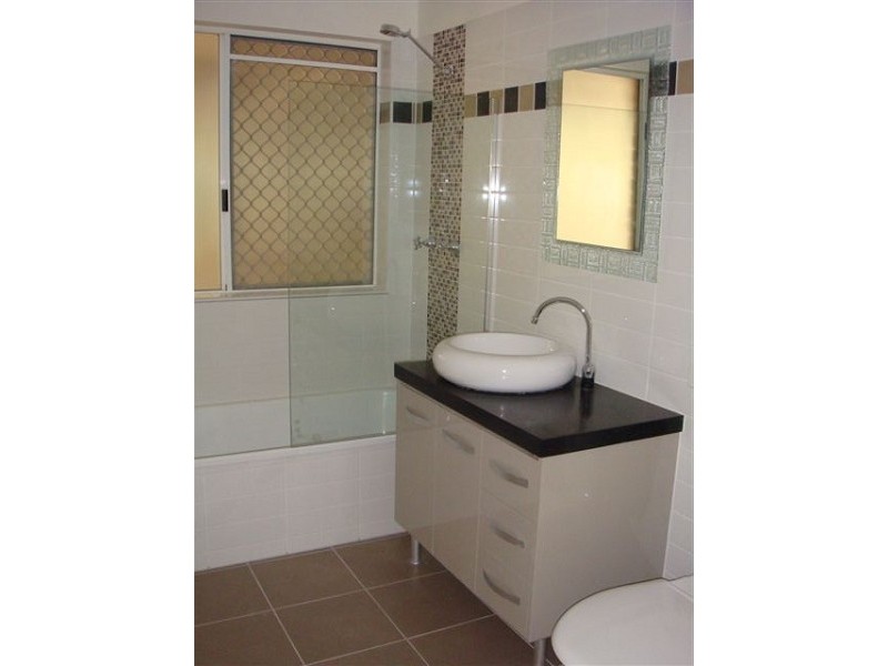 6 Dorsett Place, Elanora QLD 4221