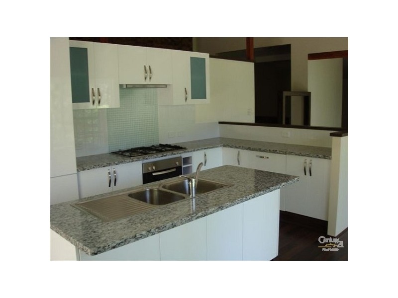 6 Dorsett Place, Elanora QLD 4221