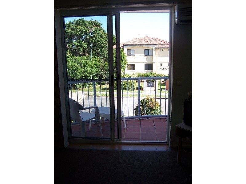 16-18 Lloyd Street, Southport QLD 4215