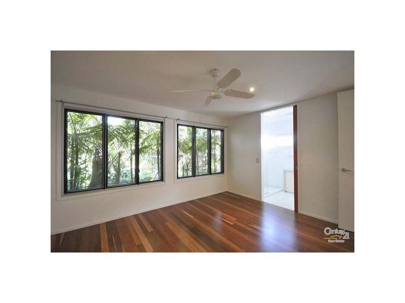 70 Twenty Sixth Avenue, Palm Beach QLD 4221