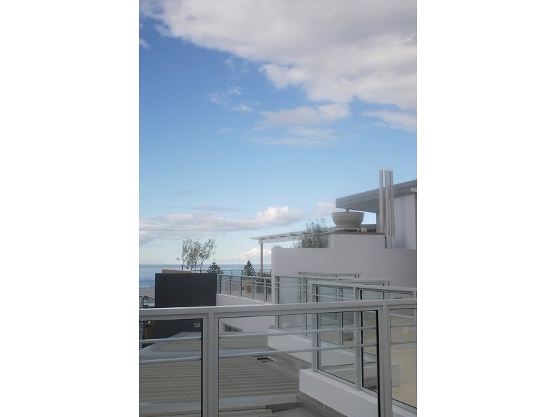 1604/1102-11 Gold Coast Highway, Palm Beach QLD 4221