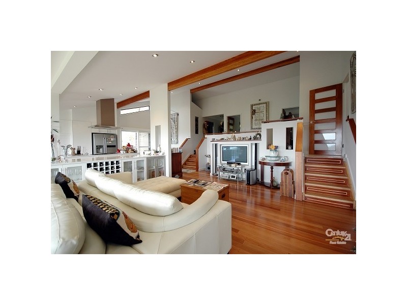 172 Simpsons Road, Currumbin Waters QLD 4223