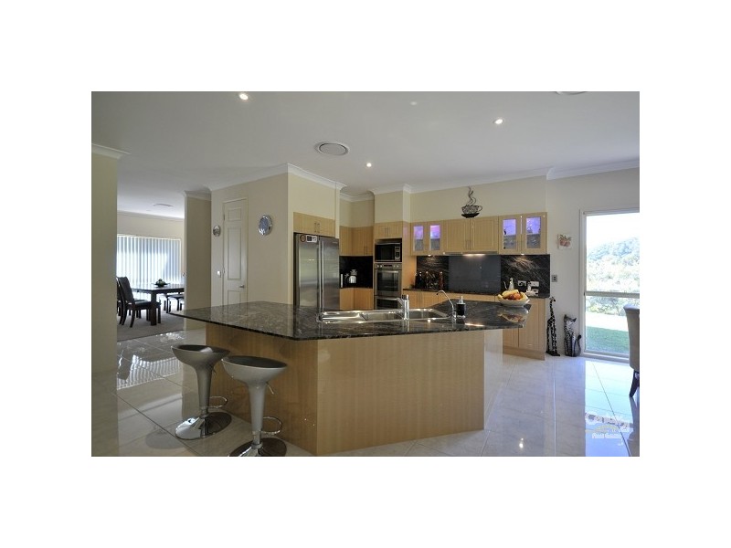 10 Dwyer Close, Tallebudgera QLD 4228
