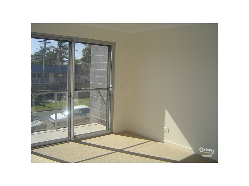 2/98 Leyte Avenue, Palm Beach QLD 4221