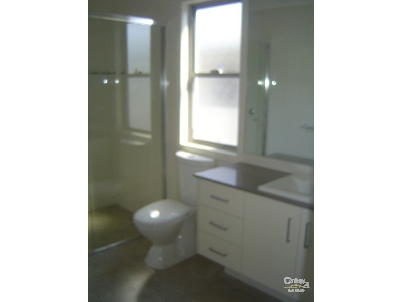 2/98 Leyte Avenue, Palm Beach QLD 4221