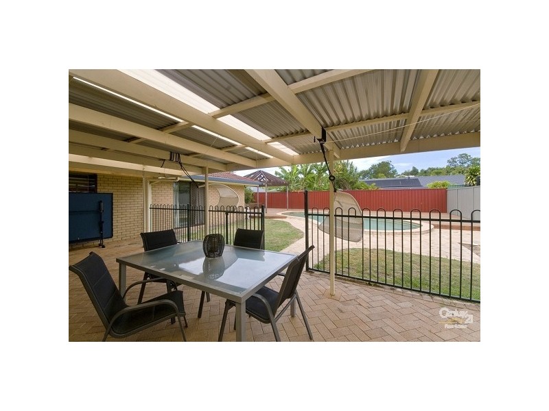 17 Walnut Street, Elanora QLD 4221