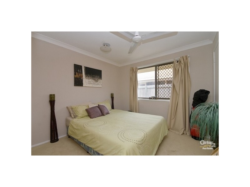 17 Walnut Street, Elanora QLD 4221