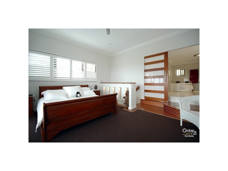 172 Simpsons Road, Currumbin Waters QLD 4223