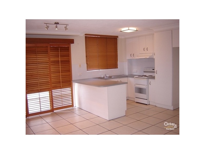 2/14 Third Avenue, Palm Beach QLD 4221