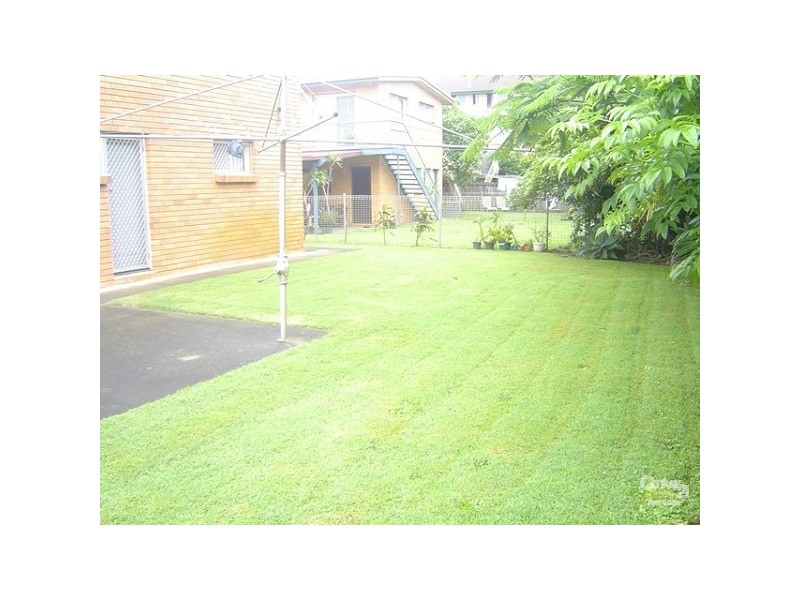 2/3 Twenty Eighth Avenue, Palm Beach QLD 4221