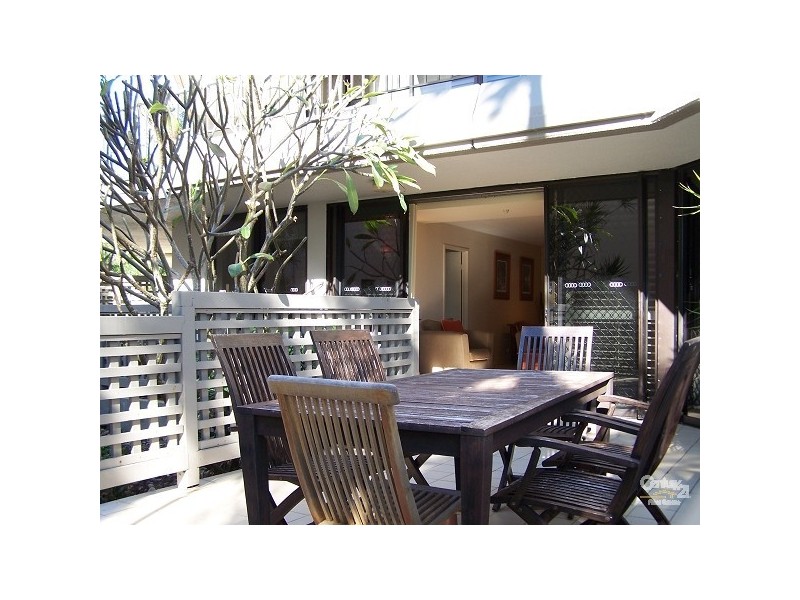 GI 828 Pacific Parade, Currumbin QLD 4223