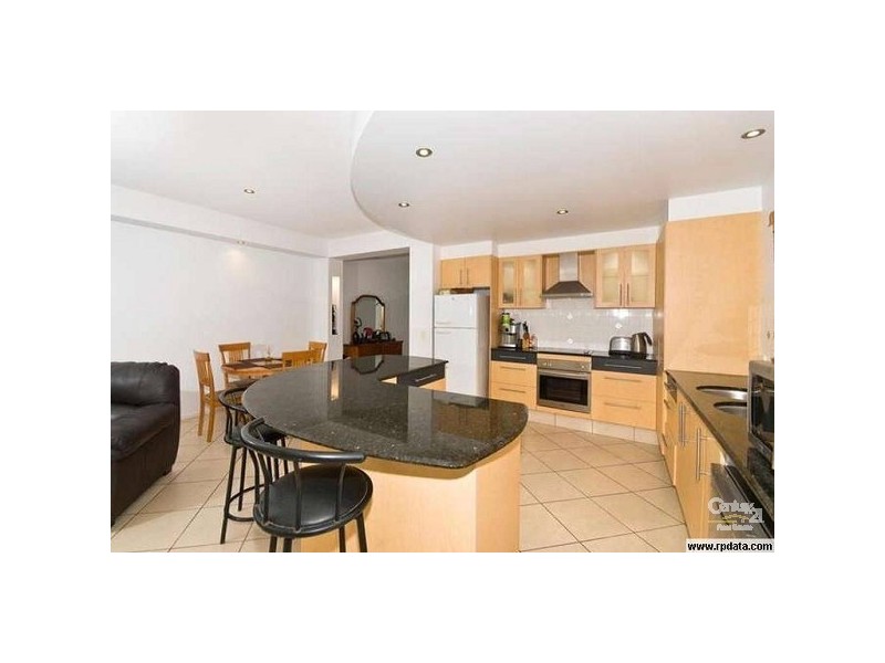 1/5 Bali Ave, Palm Beach QLD 4221