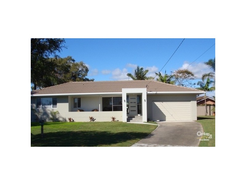 5 Calga Court, Palm Beach QLD 4221
