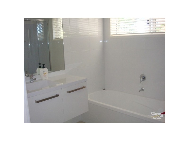 5 Calga Court, Palm Beach QLD 4221