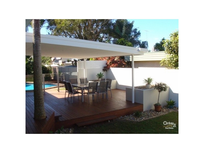 5 Calga Court, Palm Beach QLD 4221