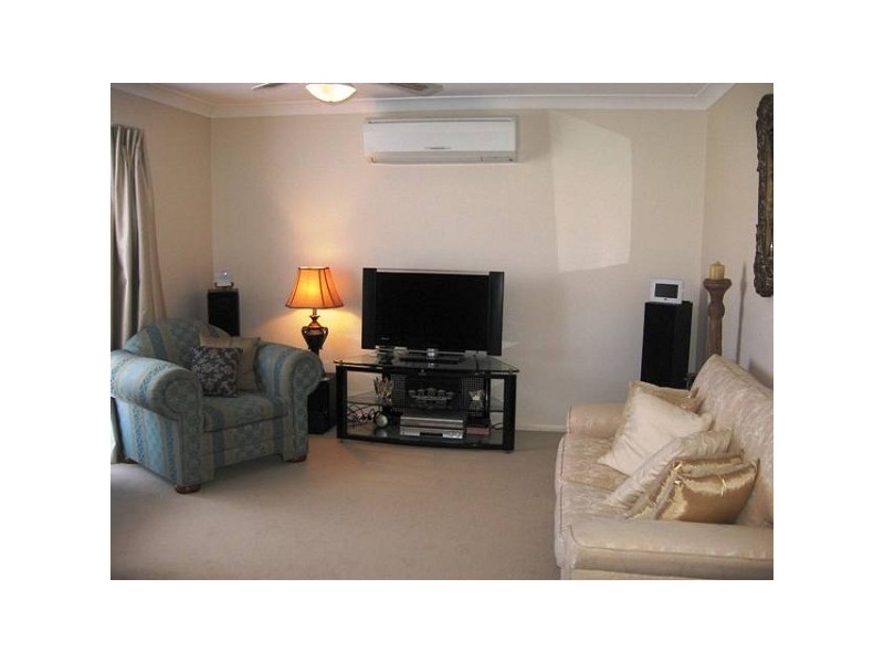 7 BALMORAL PLACE, Forest Lake QLD 4078