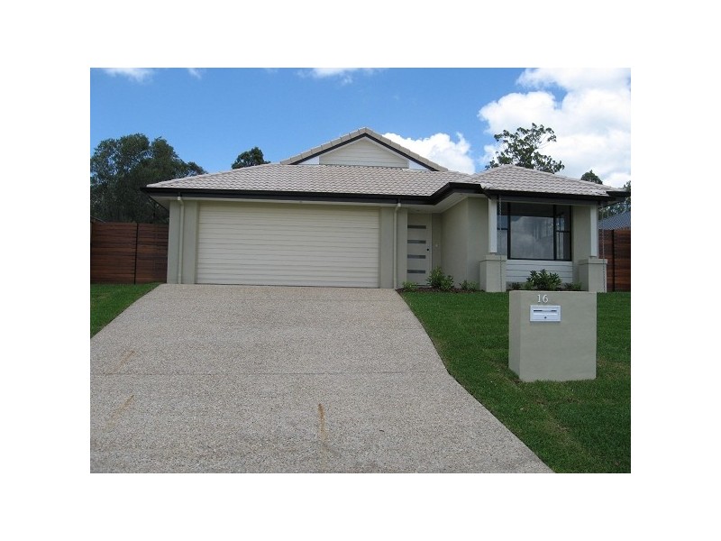 16 SANDALWOOD STREET, Heathwood QLD 4110