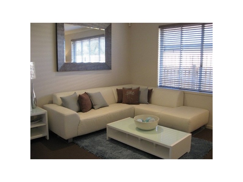 16 SANDALWOOD STREET, Heathwood QLD 4110