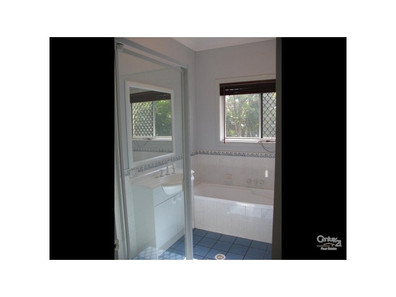 13 HYDE PLACE, Forest Lake QLD 4078