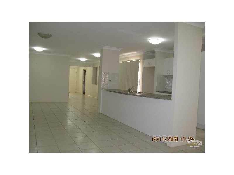 42 Nullarbor Circuit, Forest Lake QLD 4078