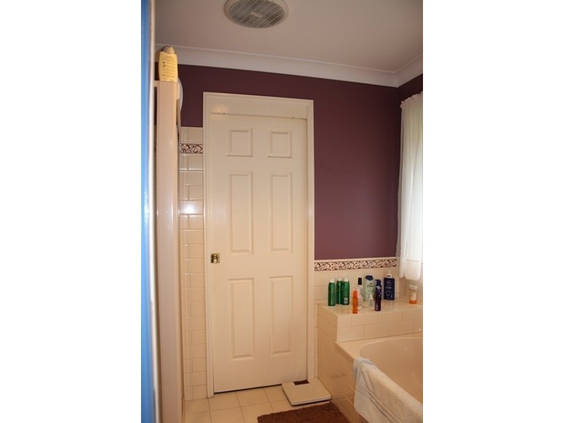 40 AUGUSTA CRESCENT, Forest Lake QLD 4078