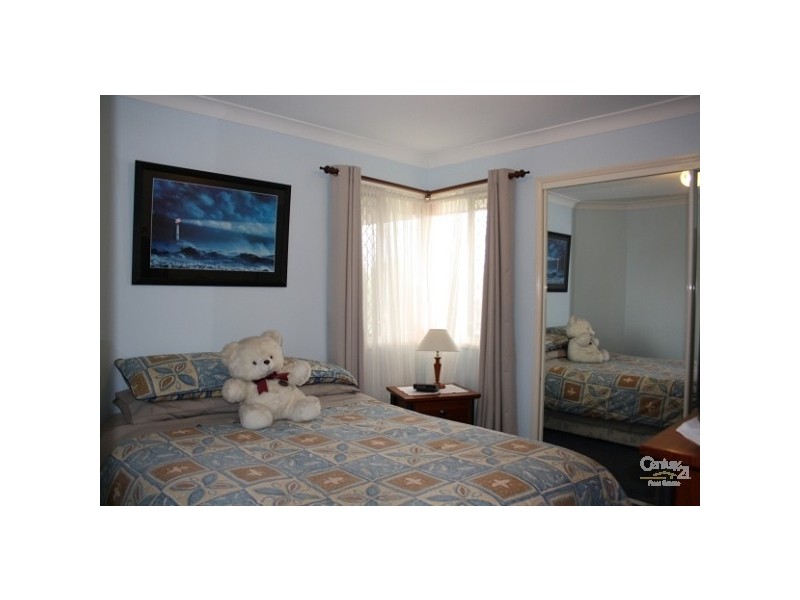 40 AUGUSTA CRESCENT, Forest Lake QLD 4078