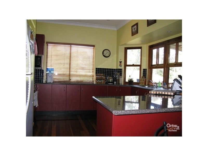 7 YARRAMAN PLACE, Forest Lake QLD 4078