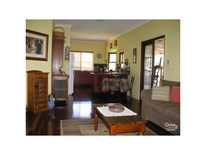 7 YARRAMAN PLACE, Forest Lake QLD 4078