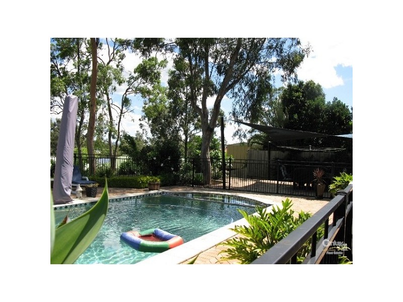 7 YARRAMAN PLACE, Forest Lake QLD 4078