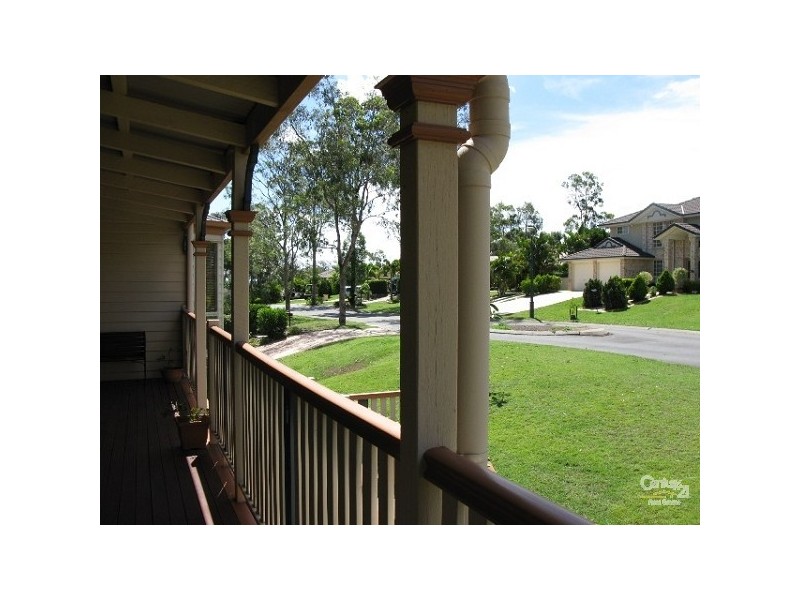 7 YARRAMAN PLACE, Forest Lake QLD 4078