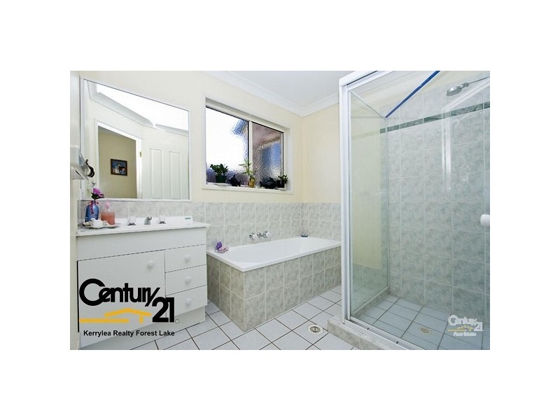 17 MUSCOVY PLACE, Forest Lake QLD 4078